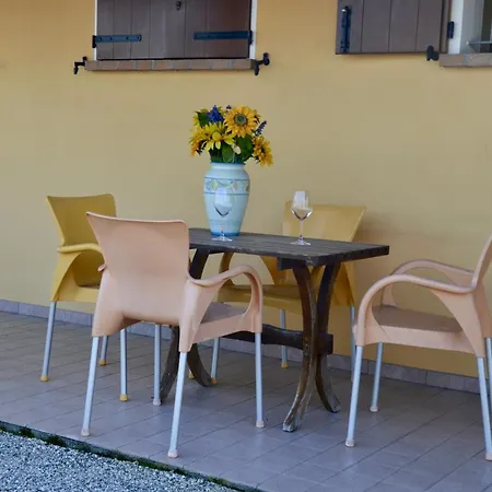 A Casa Di Amici * Vidor