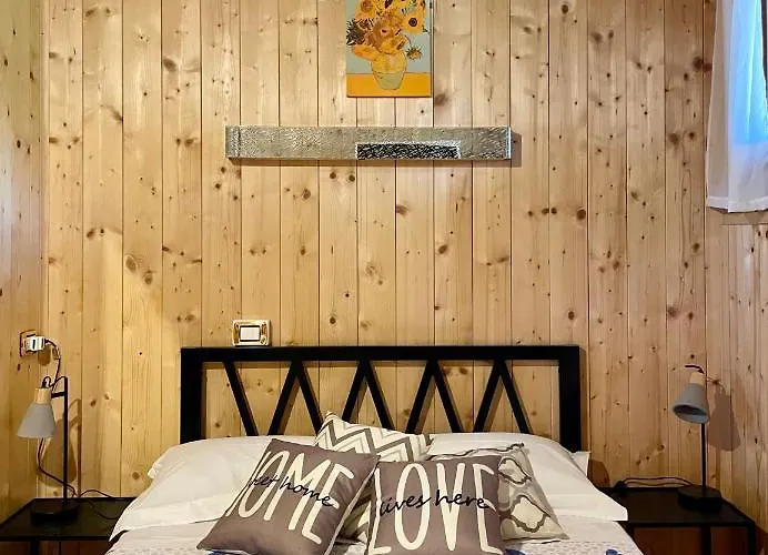 Nyaraló A Casa Di Amici